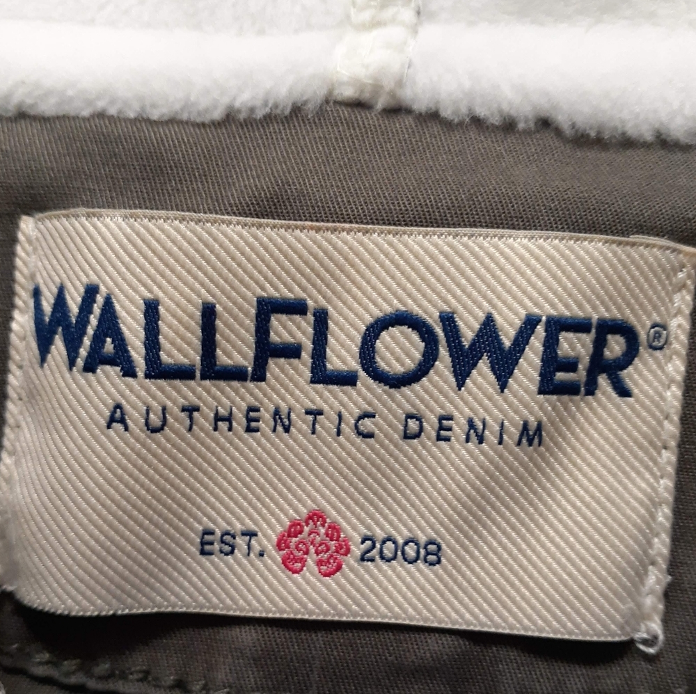 EUC Wallflower Jacket with Hood Womens - Picture 3 of 12